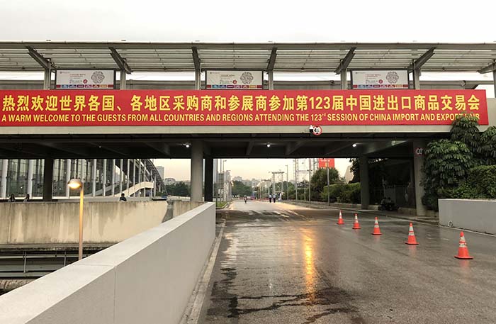 恩典皮具背包厂家.jpg 恩典皮具背包厂家.jpg